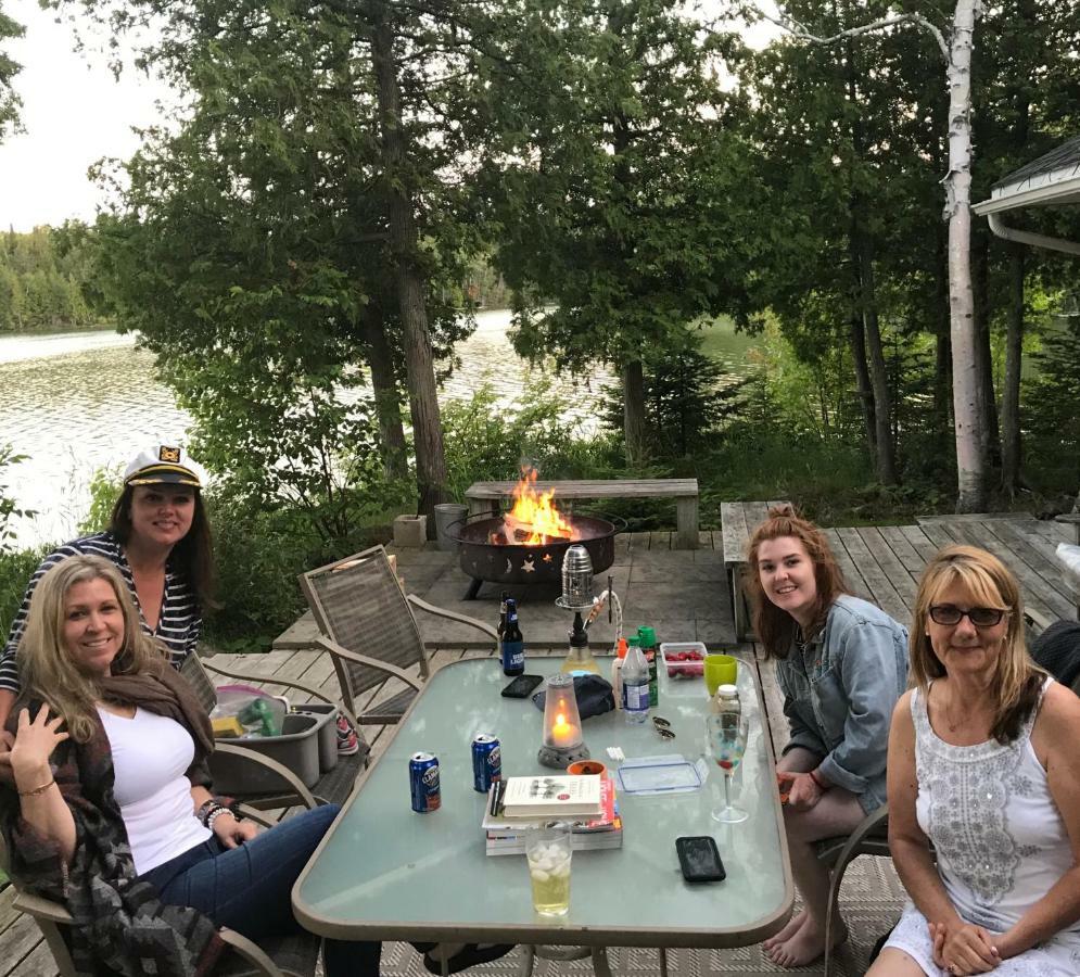 Lakefront Hope Lodge Miller Lake Luaran gambar