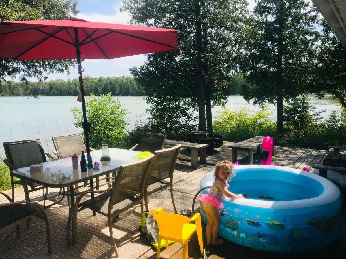 Lakefront Hope Lodge Miller Lake Luaran gambar